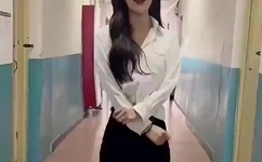 一个人被3个人同时C了